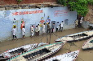 The sacred kund of Manikarnika, located near the famous burning ghat